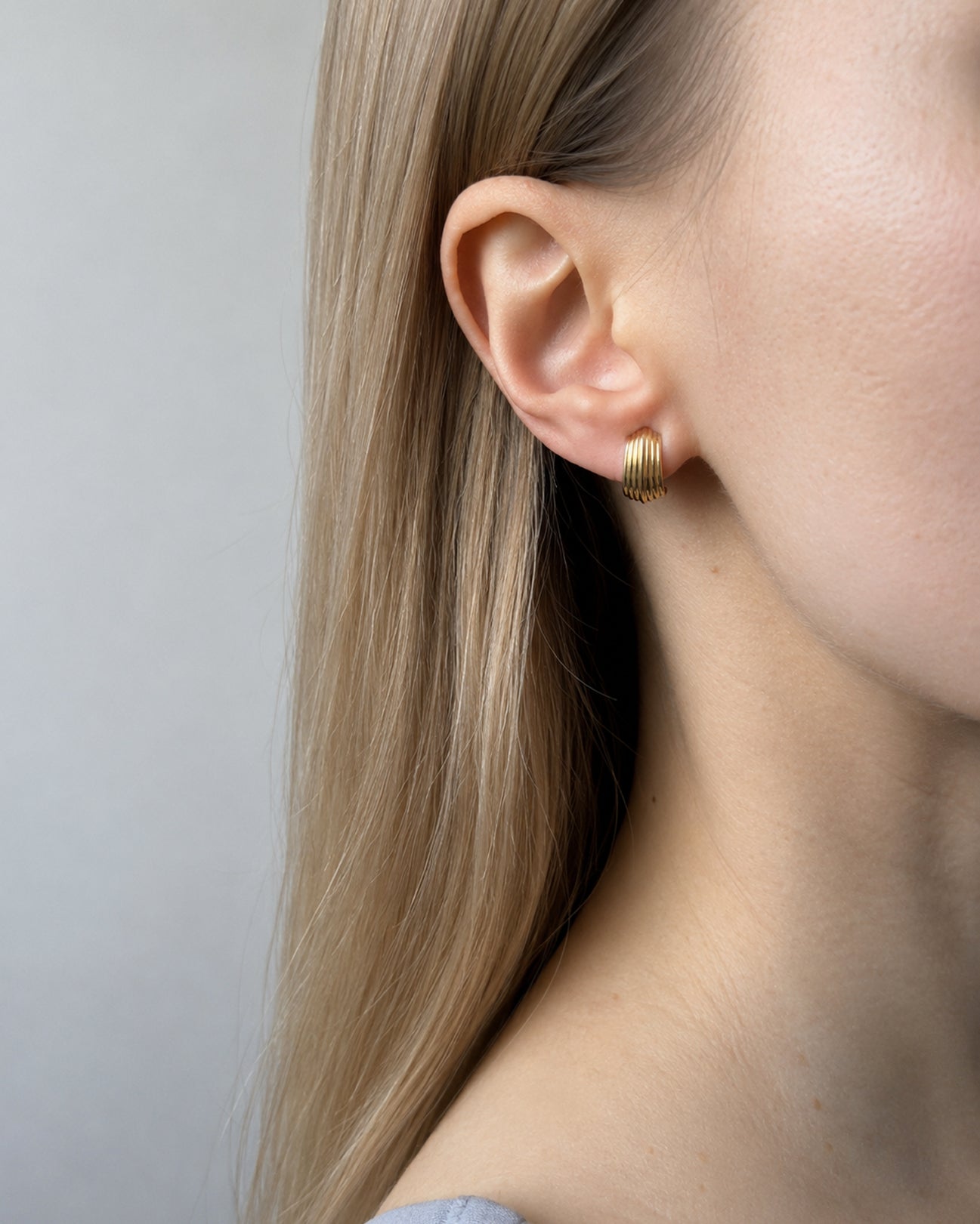 Celine Hoops