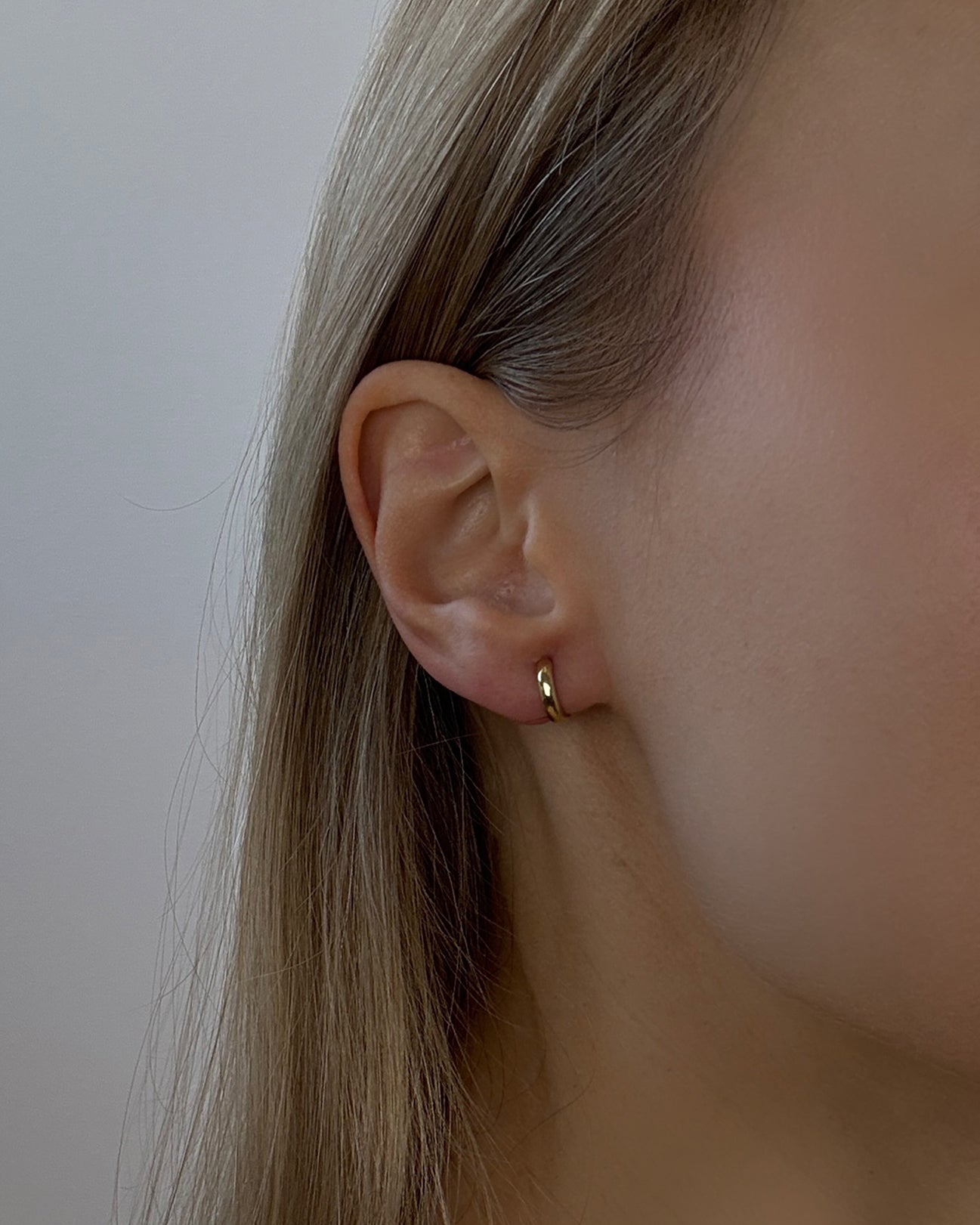 Classic Huggie Hoops (10mm)