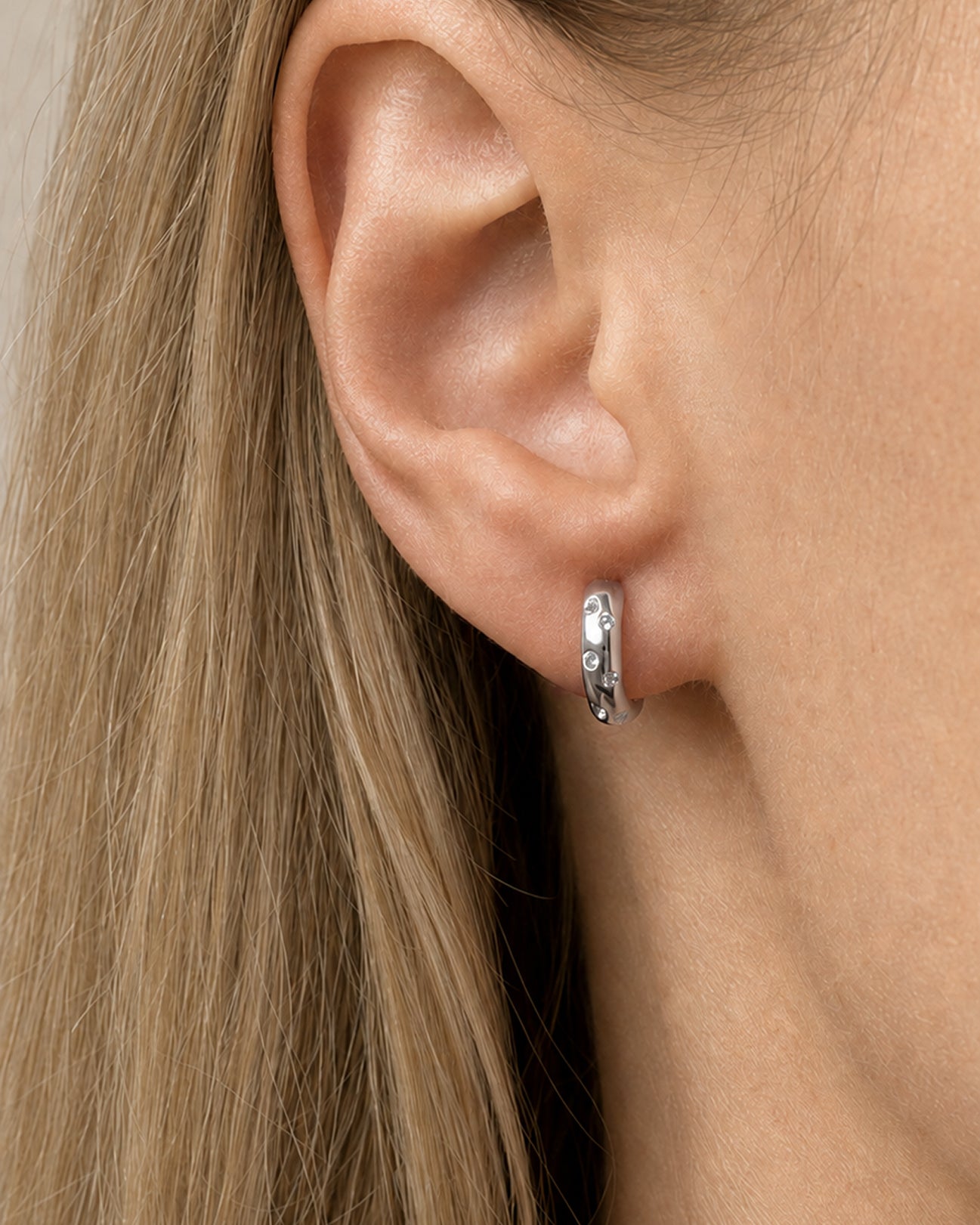 Stella Hoops